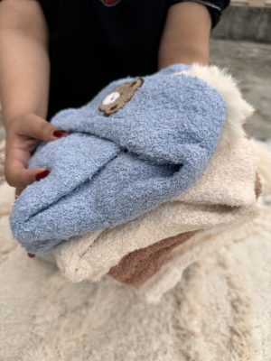 کلاه و شال lucky