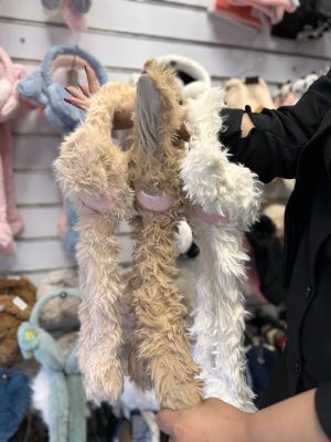 گوشگیر پمپی پشمالو